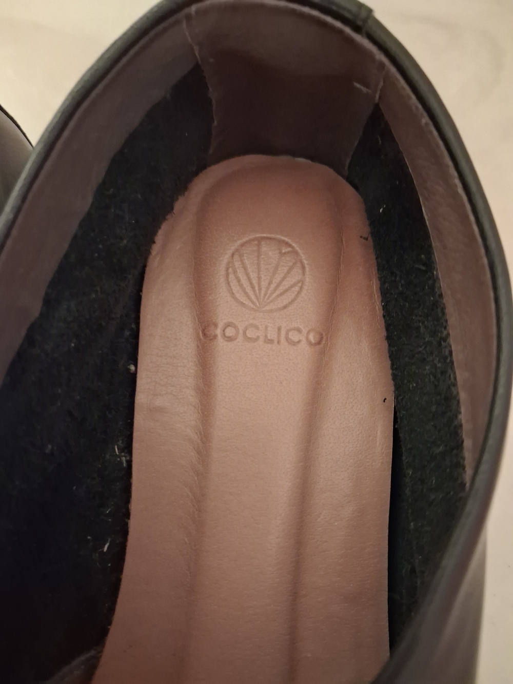 COCLICO Black Pointed Leather Slip On Flats With Crossover Vamp Sz 38 - Picture 4 of 9